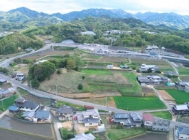富田茶臼山1.jpg